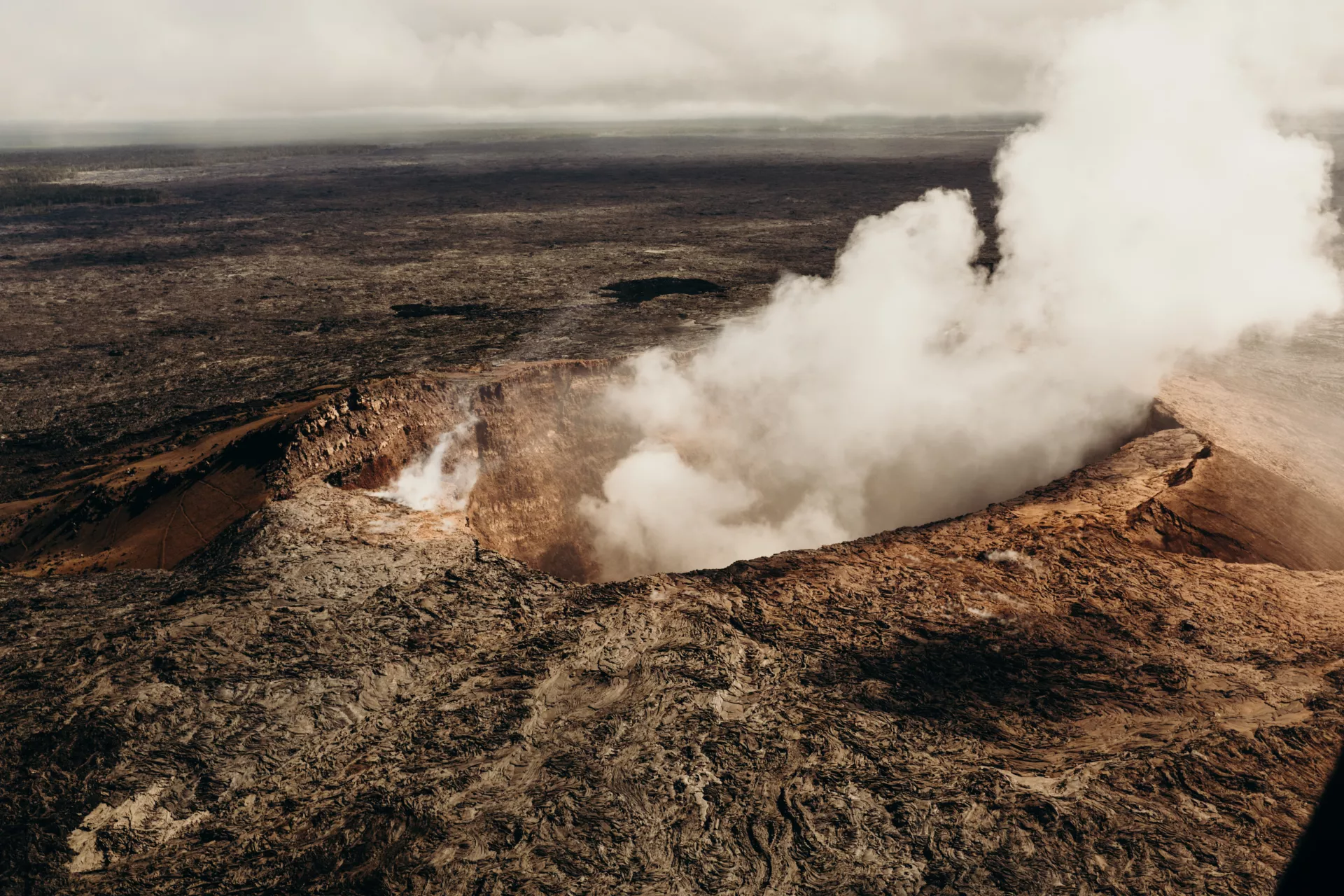 Puu Oo volcano on the Island of Hawaii