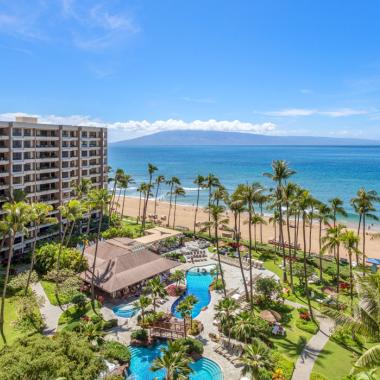 Courtyard View to Kaanapali Beach