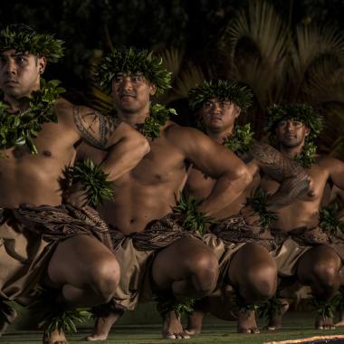 Mens Hula