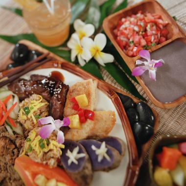 Local Style Food at the Luau